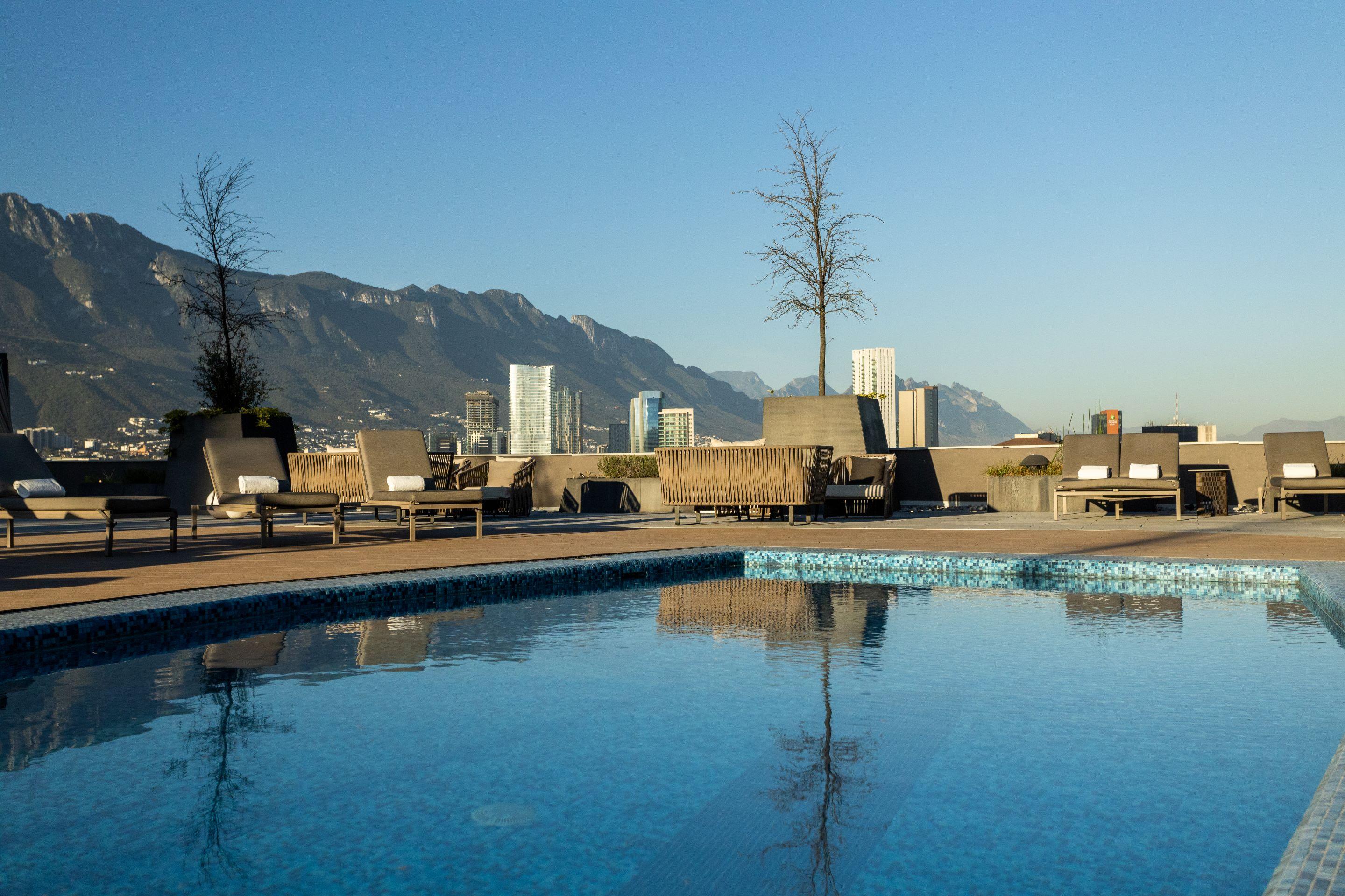 Camino Real Fashion Drive Monterrey Hotel San Pedro Garza Garcia Екстериор снимка View of the city from the hotel