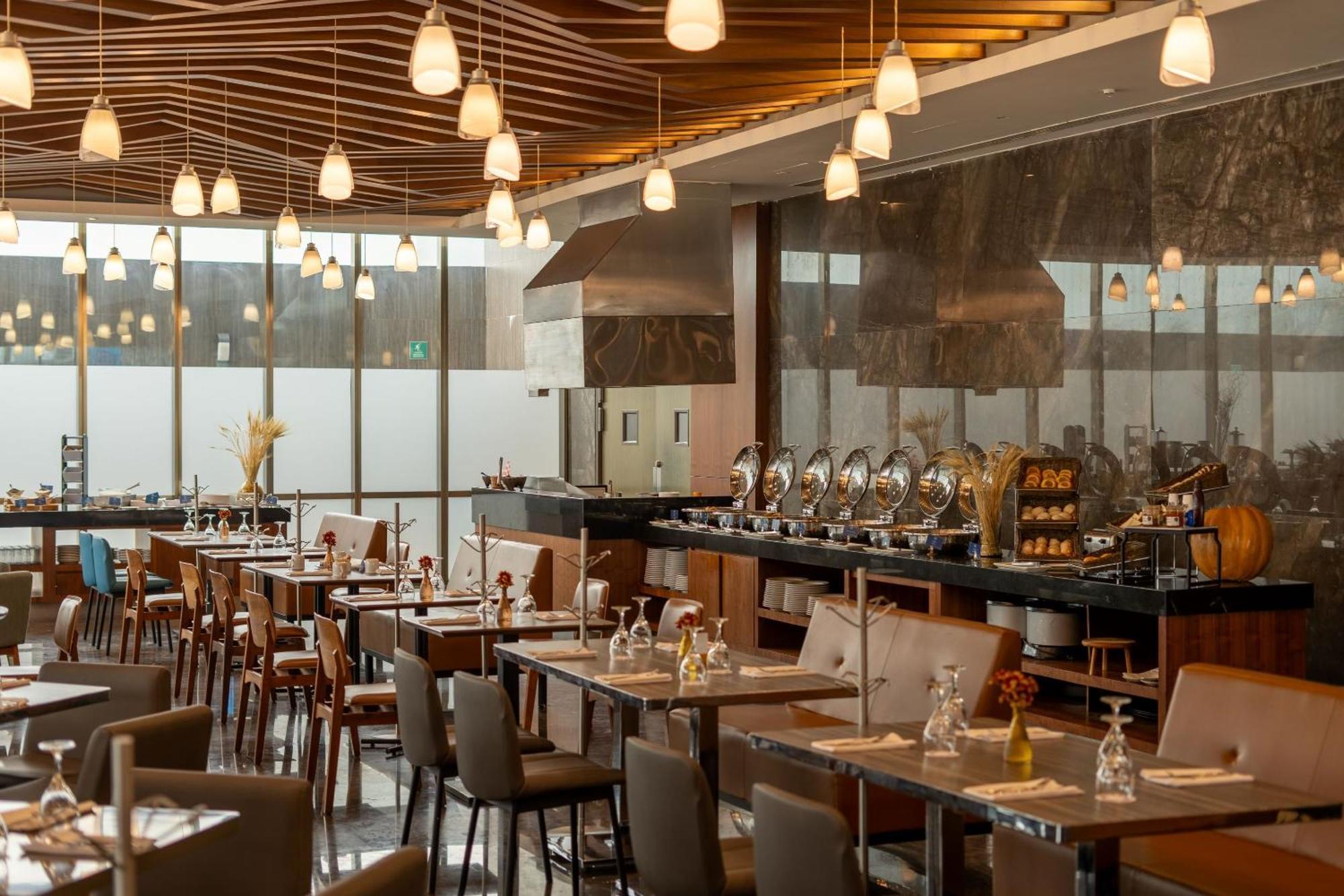 Camino Real Fashion Drive Monterrey Hotel San Pedro Garza Garcia Екстериор снимка The restaurant